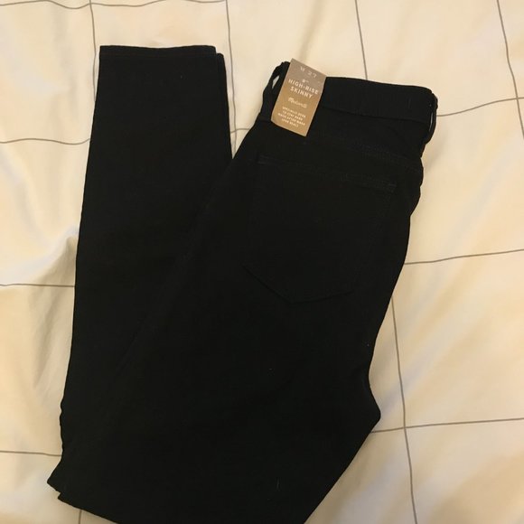 Madewell 9" High Rise Black Skinny Jean - Picture 2 of 4